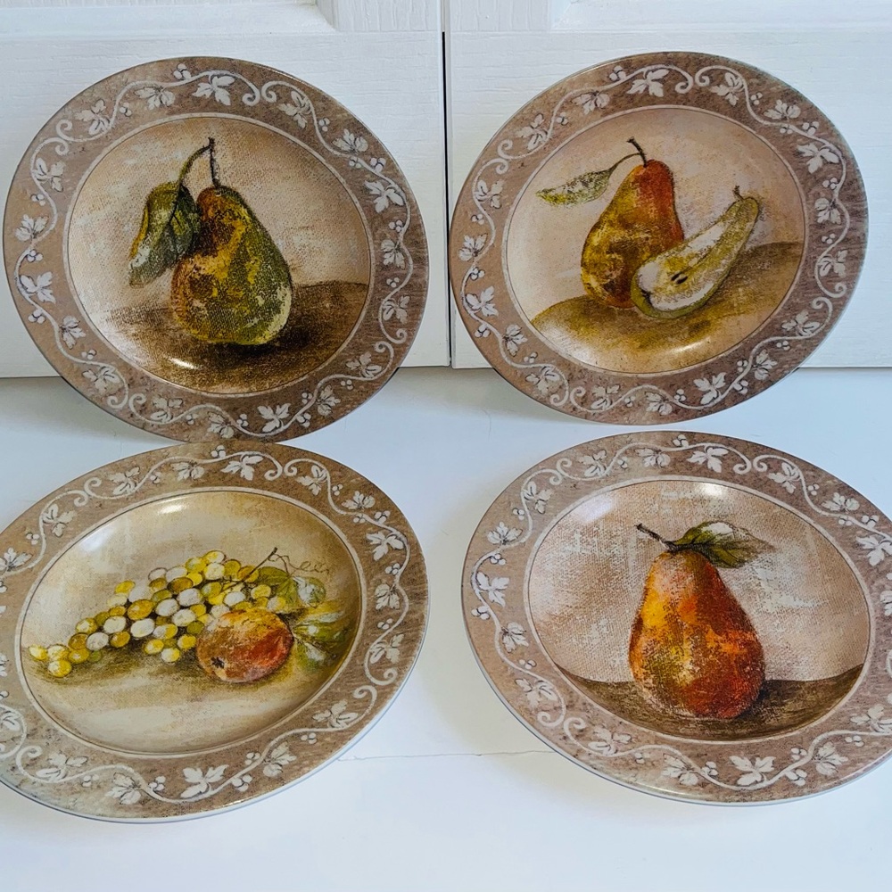 Elegant Fruit Design Salad/Dessert Plates. Cypress Home set of four 8 inch.